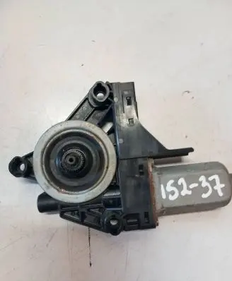 Volvo S60 Front door window regulator motor WR12717 140320 966269103