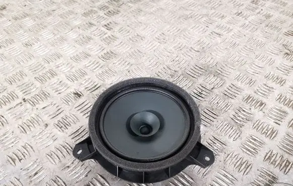 Subaru Forester SK Rear door speaker 8M920F