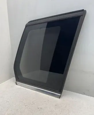 Mercedes-Benz GLK (X204) Rear side window A2046702612