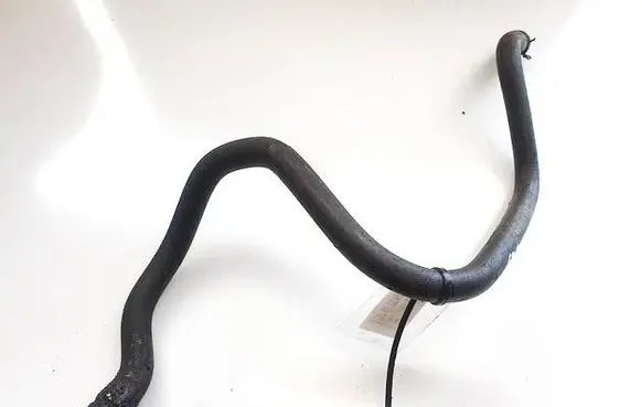 Audi A2 Engine coolant pipe/hose 8z1121107