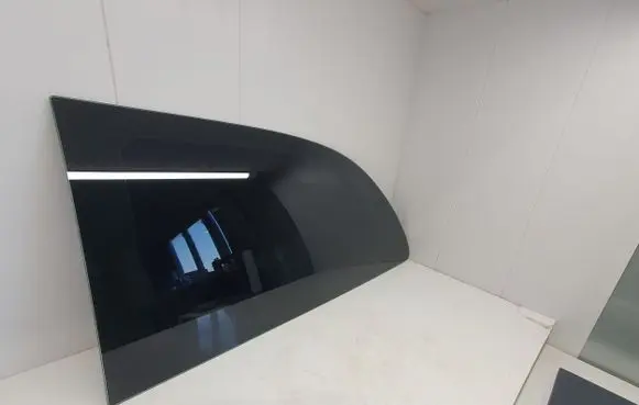 Chrysler Grand Voyager IV Rear side window