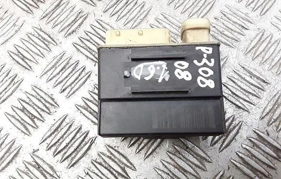 Peugeot 308 Glow plug pre-heat relay 9662570880