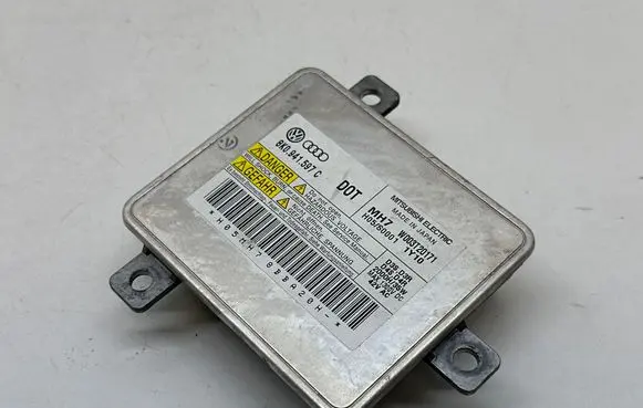 Volkswagen Sharan Headlight ballast module Xenon 8K0941597C