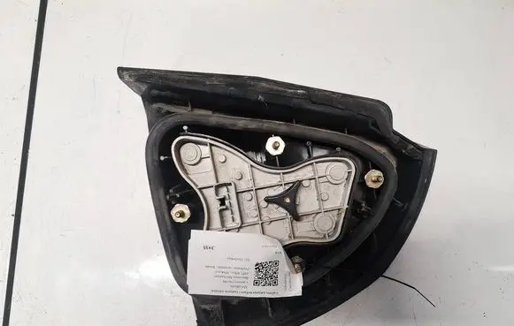 Mitsubishi Carisma Rear/tail lights 292101 MB944543