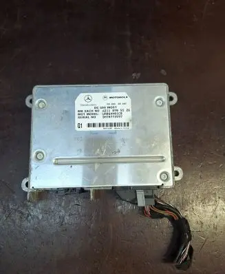 Mercedes-Benz E W211 Bluetooth control unit module A2118705526 DM70772597
