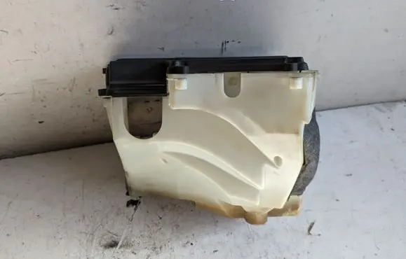 BMW 5 E60 E61 Engine control unit box 