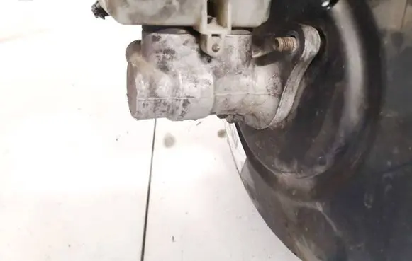 Opel Zafira B Master brake cylinder