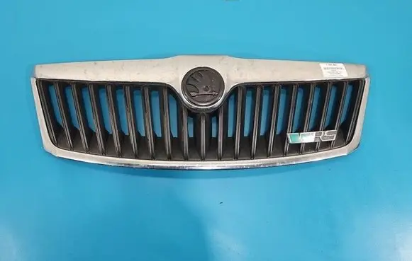 Skoda Octavia Mk2 (1Z) Front bumper upper radiator grill 1Z0853651C IMPRK1526802