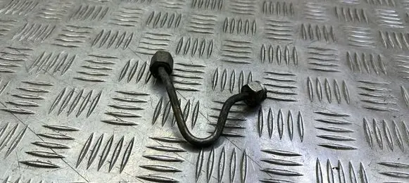 BMW X1 E84 Fuel injector supply line/pipe 