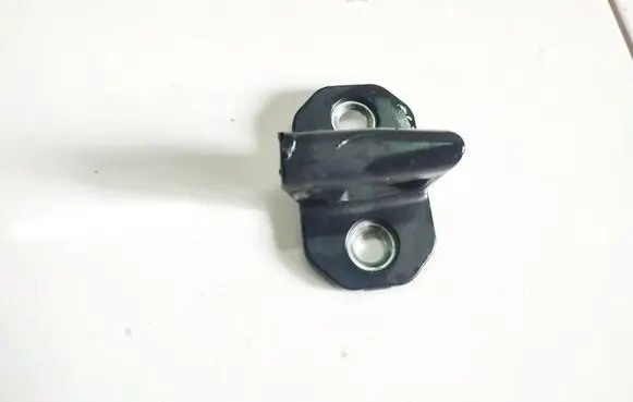 Mercedes-Benz C W203 Front door lock loop/hook striker 