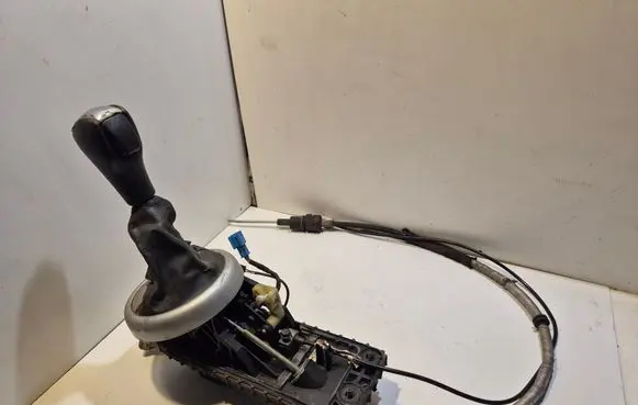 Mini One - Cooper R50 - 53 Gear shifter/selector 7513244 A007378