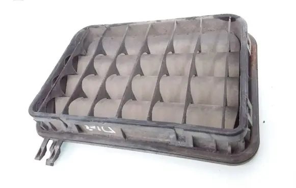 Mercedes-Benz S W140 Quarter panel pressure vent 1408300042