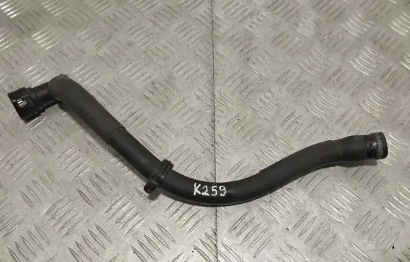 Maserati GranTurismo Engine coolant pipe/hose