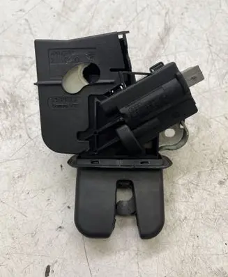 Audi A4 S4 B8 8K Tailgate/trunk/boot lock/catch/latch 4F5827505D