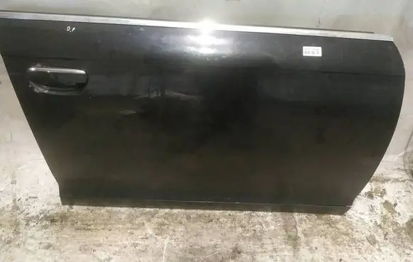 Audi A6 S6 C6 4F Front door JUODOS