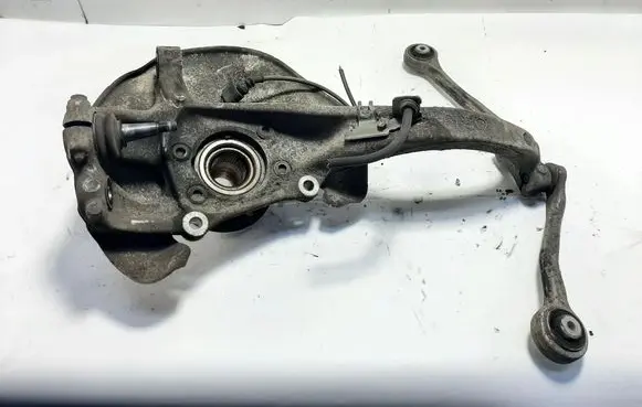 Audi A5 8T 8F Front wheel hub 
