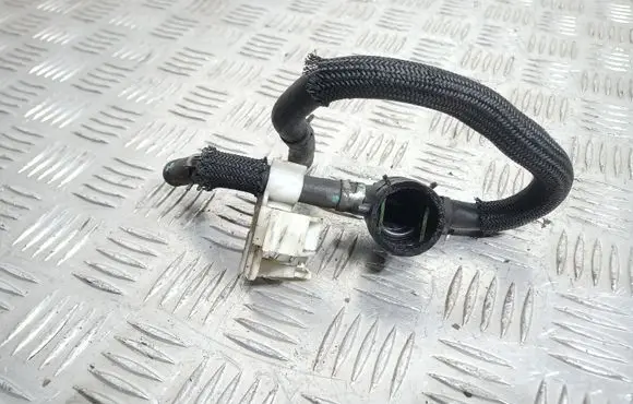 Mitsubishi Lancer VIII Fuel line/pipe/hose 038906081B
