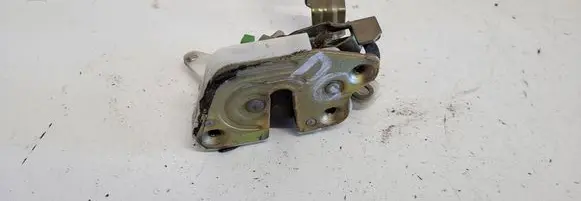 Mitsubishi Pajero Rear door lock 