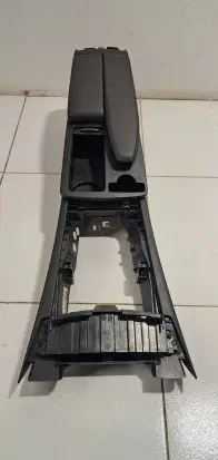 Mercedes-Benz C W204 Armrest A2046800150