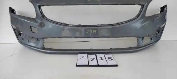 Volvo V60 Front bumper 31323831