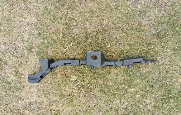 Mercedes-Benz Sprinter W906 Front bumper mounting bracket A9066890014