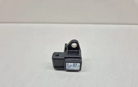 Mercedes-Benz Vito Viano W639 Air pressure sensor 0115420717