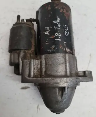 Audi A4 S4 B5 8D Starter motor 1005821933