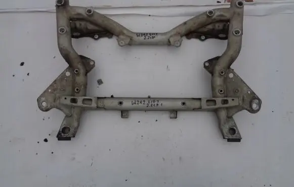 Mercedes-Benz E W212 Front subframe