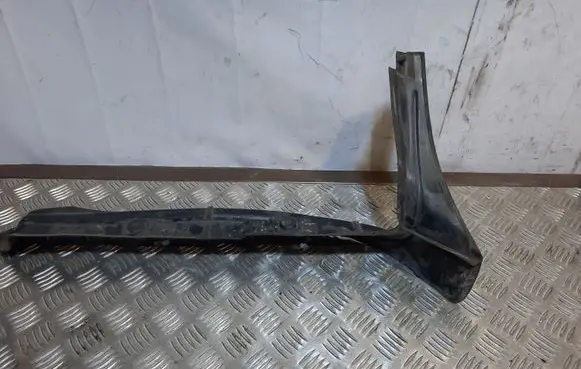 Audi A5 8T 8F Fender end trim 8T0821112A
