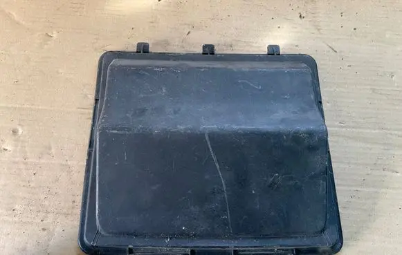 Mercedes-Benz Vito Viano W639 Battery box tray cover/lid A6395450003