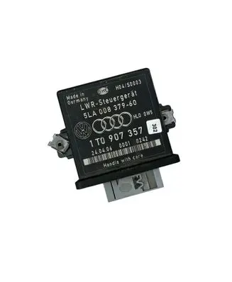 Skoda Octavia Mk2 (1Z) Light module LCM 5LA00837960 00010242 1T0907357