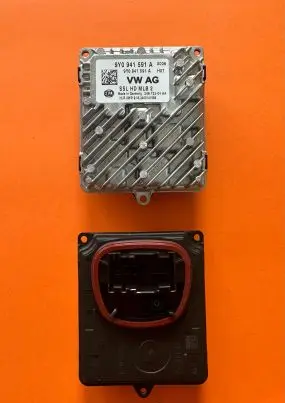 Porsche Cayenne (9Y0 9Y3) LED ballast control module 9Y0941591A