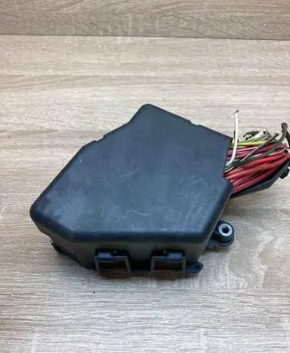 Audi A6 S6 C5 4B Fuse module 8D1941824