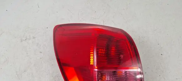 Nissan Qashqai Rear/tail lights 89070311