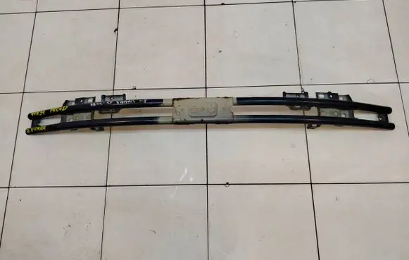Suzuki Grand Vitara II Front bumper support beam 