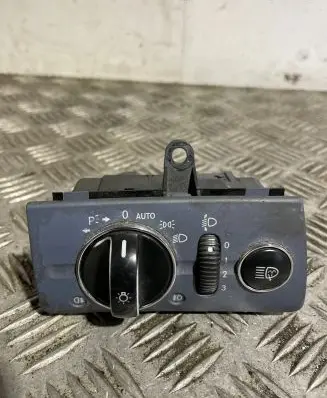 Mercedes-Benz E W211 Light switch 2115450204 04056011