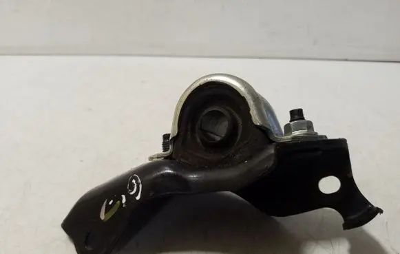 Subaru Impreza VI Sway bar bush bracket, rear 