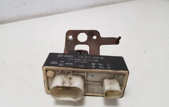 Skoda Fabia Mk1 (6Y) Coolant fan relay 1J0919506M 104400000