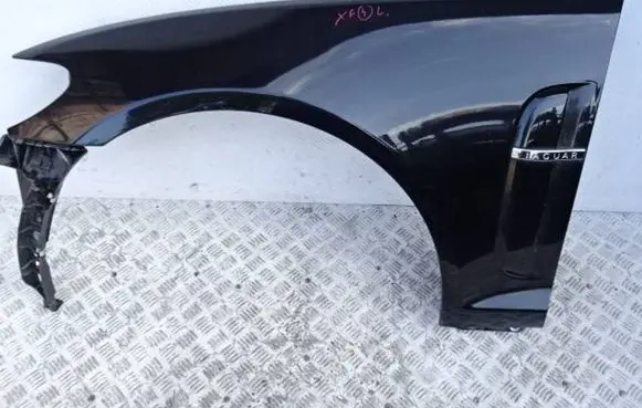 Jaguar XF X250 Fender