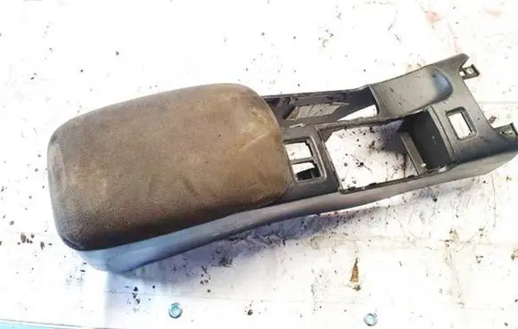 Nissan Primera Armrest 96911av900
