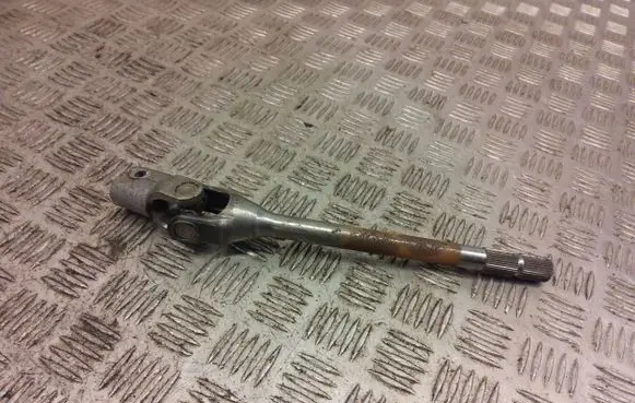 Mitsubishi Outlander Steering column universal joint