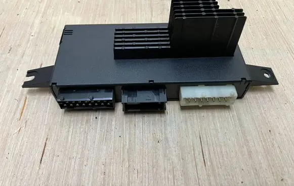 BMW 7 E38 Light module LCM 8352225 085520050 00287680