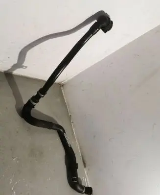 Mercedes-Benz GLC X253 C253 Engine coolant pipe/hose A2535016601