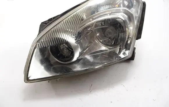 Nissan Qashqai Headlight/headlamp