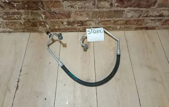 KIA Stonic Air conditioning (A/C) pipe/hose
