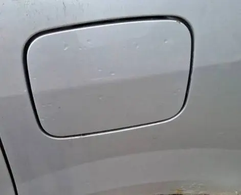 Mazda MPV II LW Fuel tank cap 