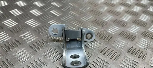 Toyota RAV 4 (XA40) Front door upper hinge