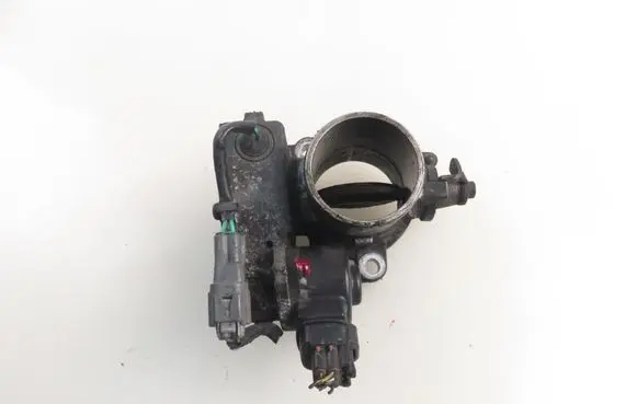 Toyota Avensis T250 Throttle body valve 270203E30