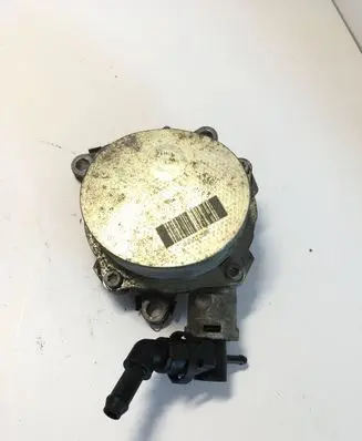 Nissan Qashqai Vacuum pump 146503760R 12W14