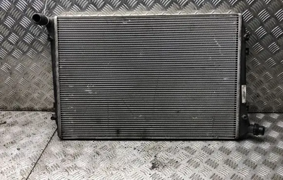 Coolant radiator